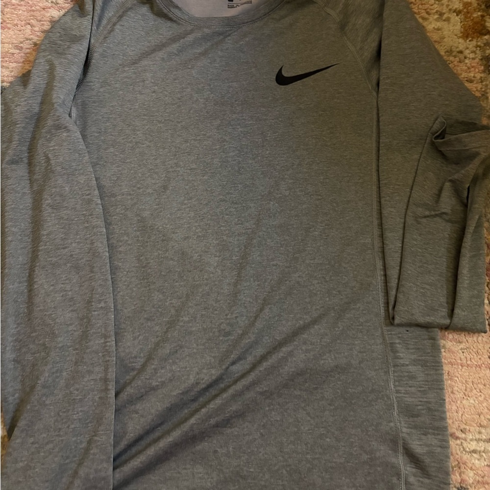 Nike Men's Heather Gray Long Sleeve Tee